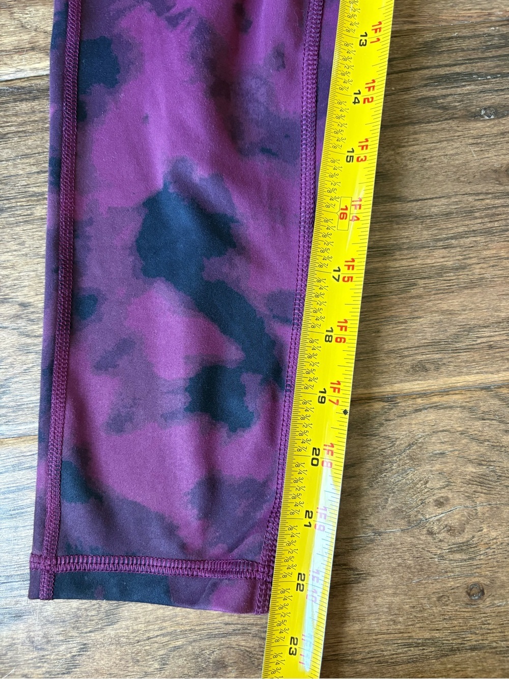 Ingrid & Isabel Black and Burgundy Tie-Dye Maternity Leggings - Picture 4 of 5